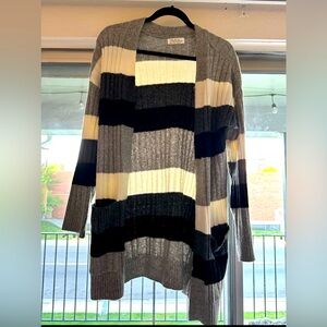 Jolie and joy black and white Cardigan size m